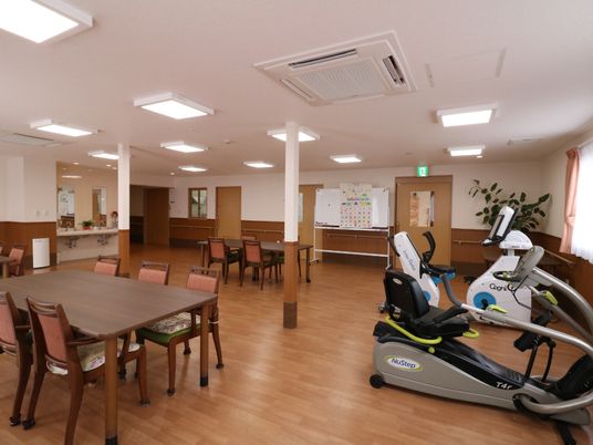 機能訓練用具のある広い空間