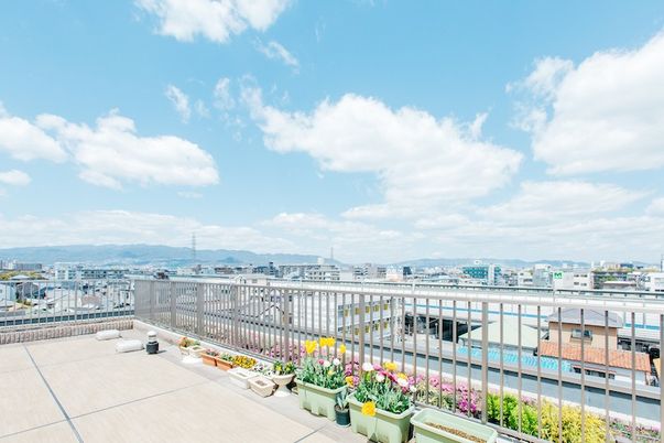 広々とした屋上テラス
