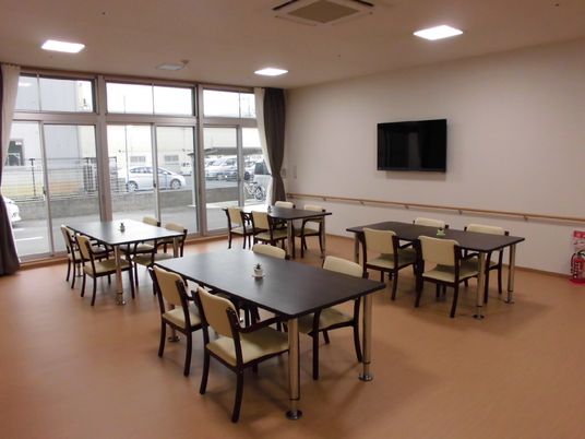 広々とした清潔な食堂