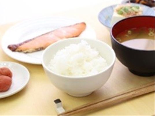 和風の食事セット
