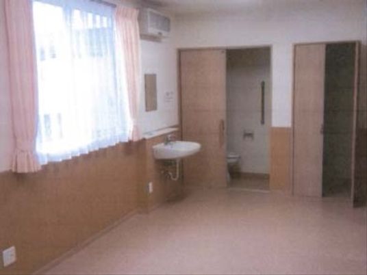 居室の一角と設備