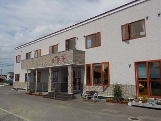 清潔感のある建物正面