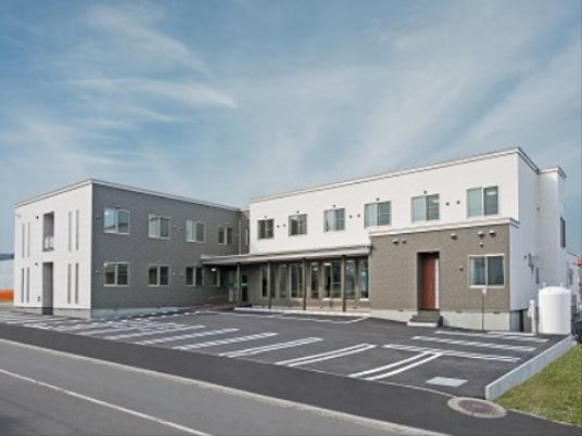 清潔感のある建物の外観