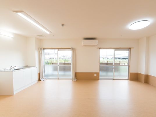 広く明るい居室空間