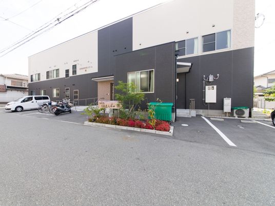 清潔な建物の外観