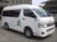 白基調の施設送迎車