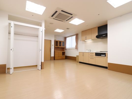 明るいキッチン付居室