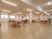 広く明るい食堂の光景