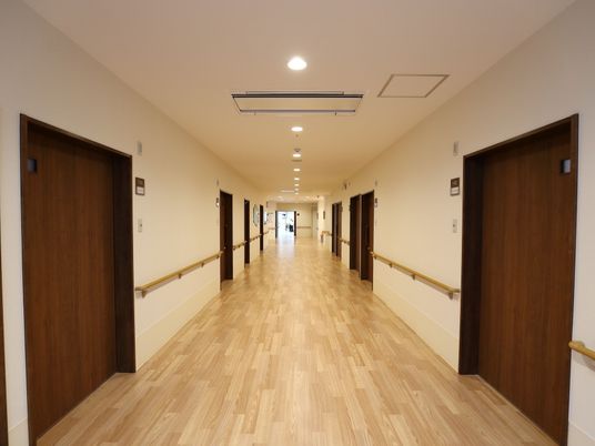 清潔感のある廊下