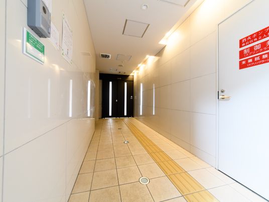 清潔感のある廊下