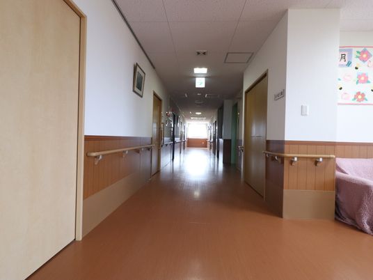 清潔感のある廊下の様子