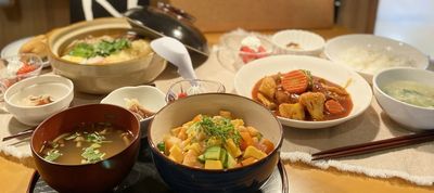 料理が並ぶテーブル