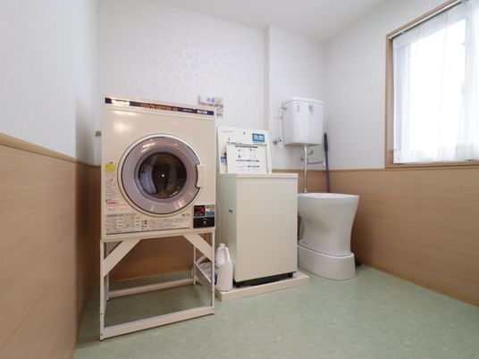 洗濯機と洗面台の設備
