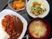 配膳された食事セット