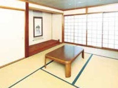 明るい和室の空間