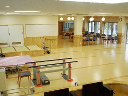 明るい機能訓練室