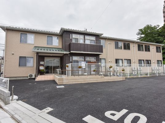 きれいな外観の建物