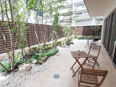 清潔な中庭の風景