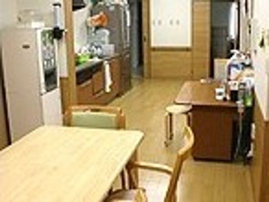 共有スペースのダイニング