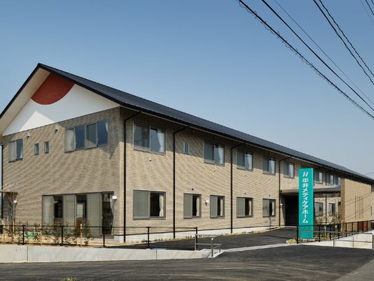 新しい建物の外観