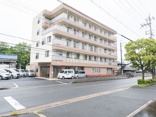多階層建物の外観