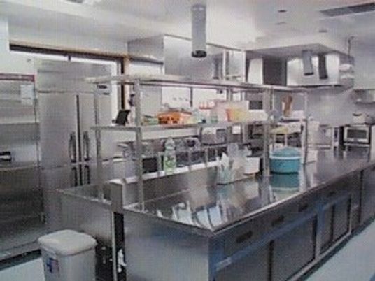 清潔感あふれるキッチン