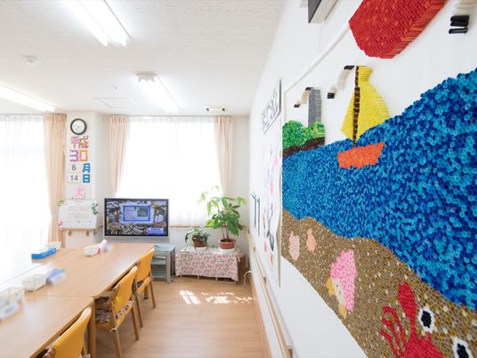 多目的室の手工芸壁面
