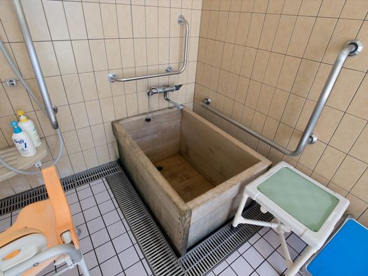 バリアフリー対応の浴室