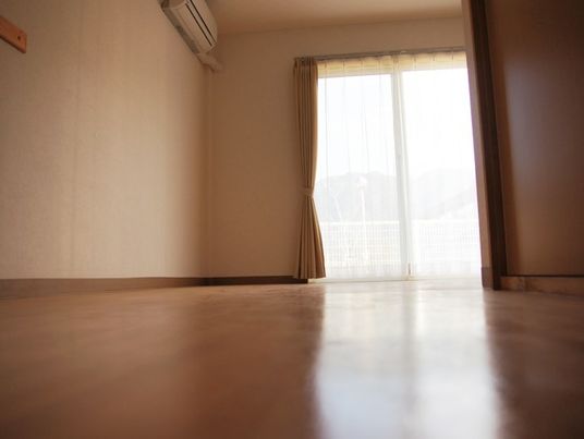 明るい空間の居室