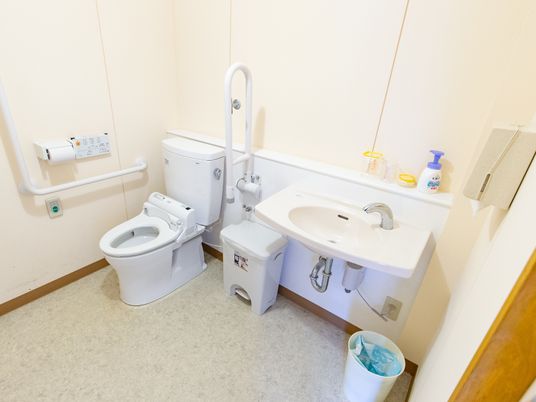 バリアフリーのトイレ設備
