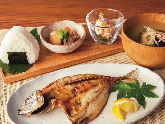 和風の健康的な食事