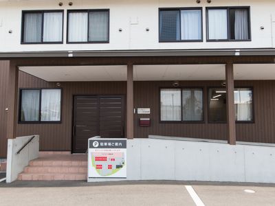 施設のエントランス
