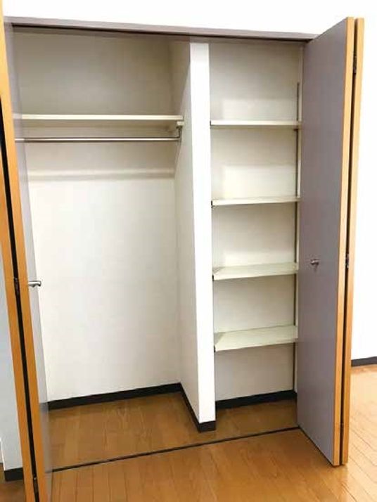 整理整頓されたクローゼット