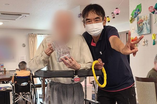 明るい雰囲気の室内