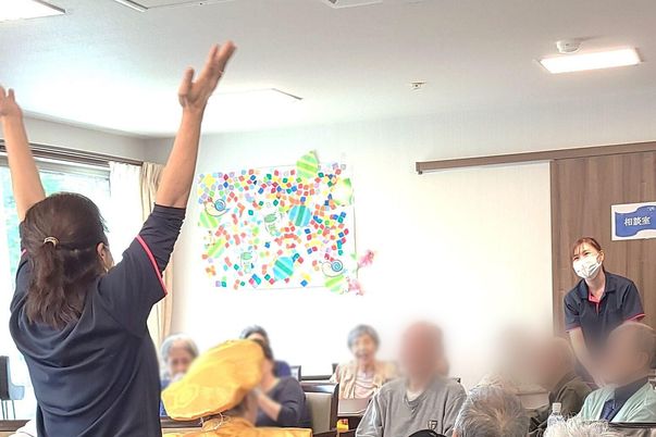 活動を楽しむ人々の空間
