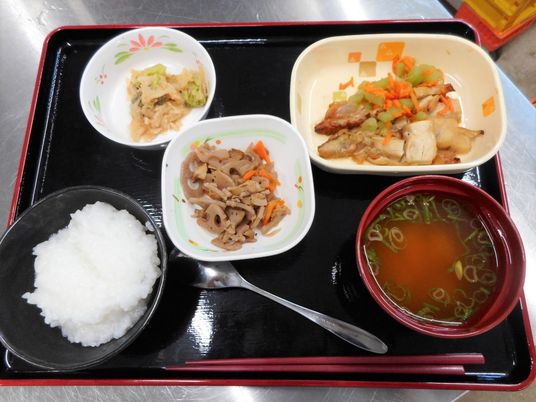 バランスの良い食事セット