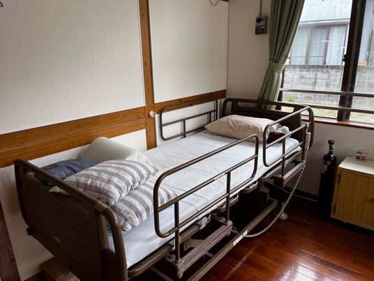 落ち着いた雰囲気の居室