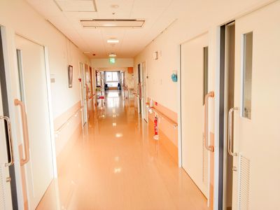 清潔感ある廊下の風景