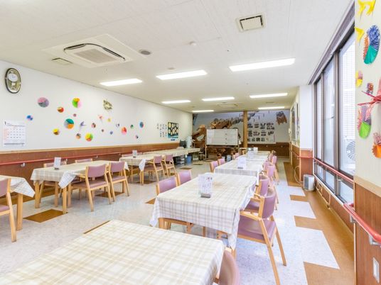 食堂のゆったり空間