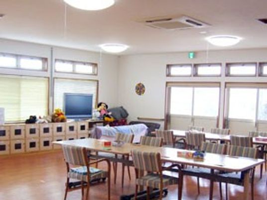 自然光の広々リビング