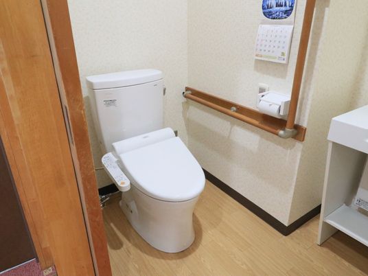 バリアフリー構造のトイレ