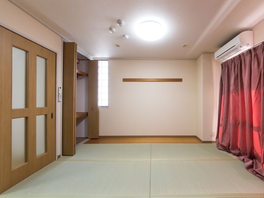 和室のきれいな居室