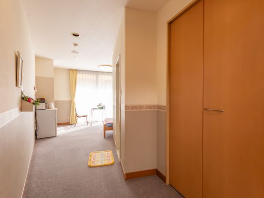 明るい室内の居室