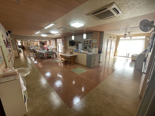 働くスタッフの空間