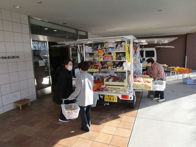 移動販売車での買い物