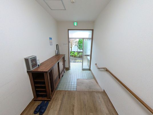 フロント付近の廊下
