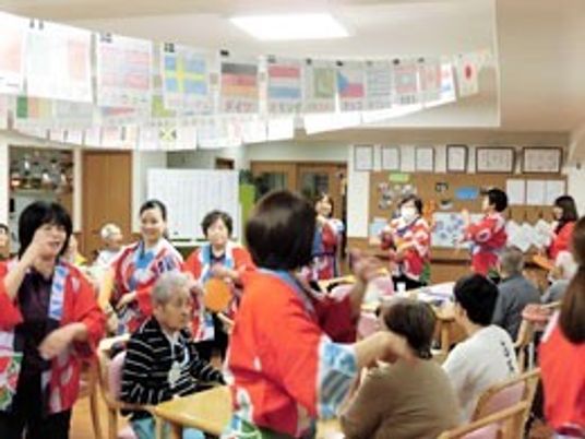 イベントで賑わう多目的室