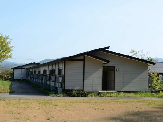 平屋建ての建物の外観