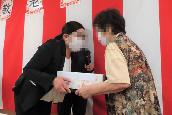 イベントで賞品贈呈