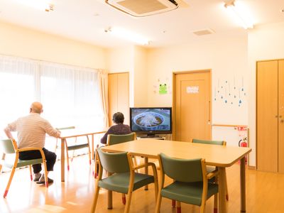 明るい共有スペースの様子